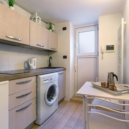 Apartment Bolognina Fair Functional *